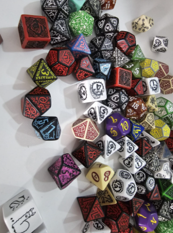 Cubo de dados D4, D5, D6, D10, D12, D20 y D100 - Imagen 3